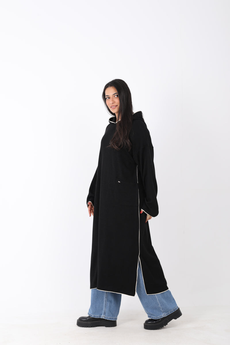 Long Hoodie with Two Pockets
