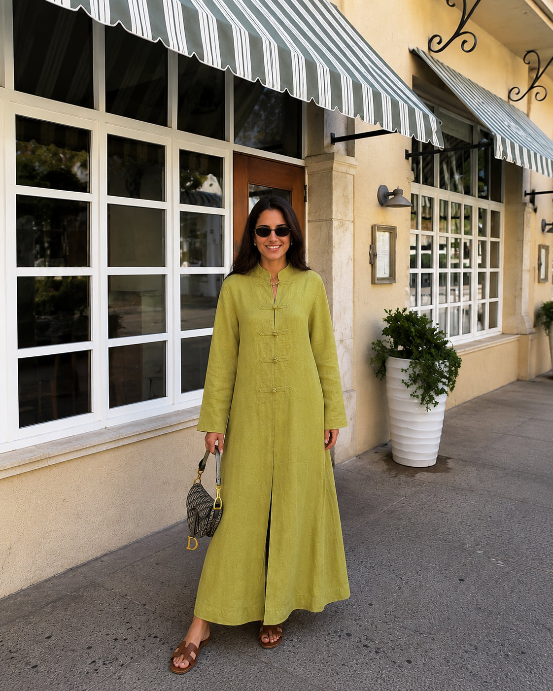 Classic Front -Tie Abaya