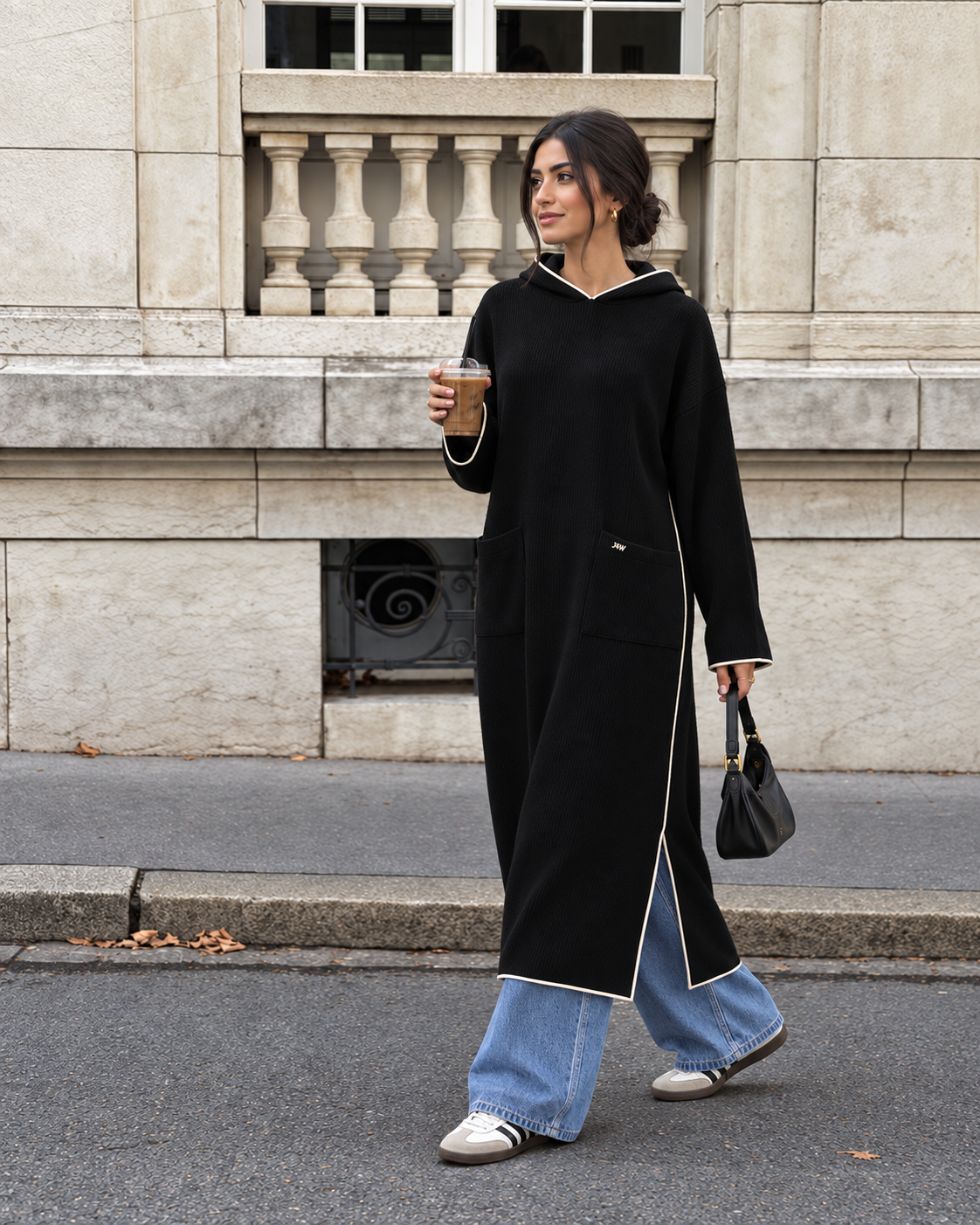 Long Hoodie with Two Pockets