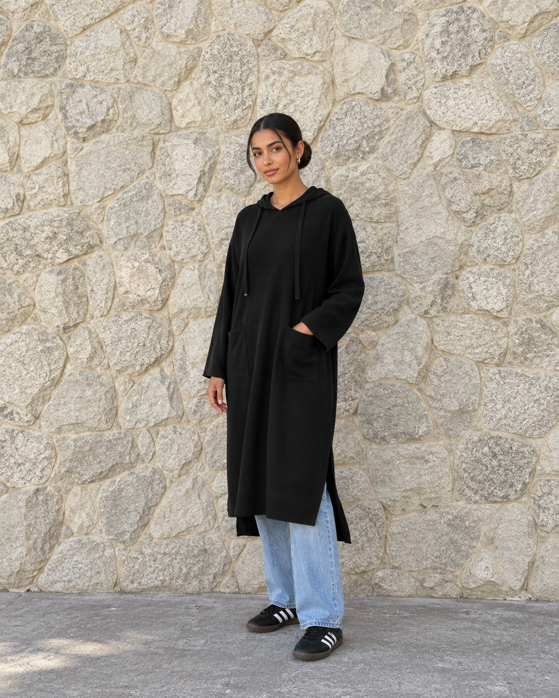 Long Hoodie with Two Pockets