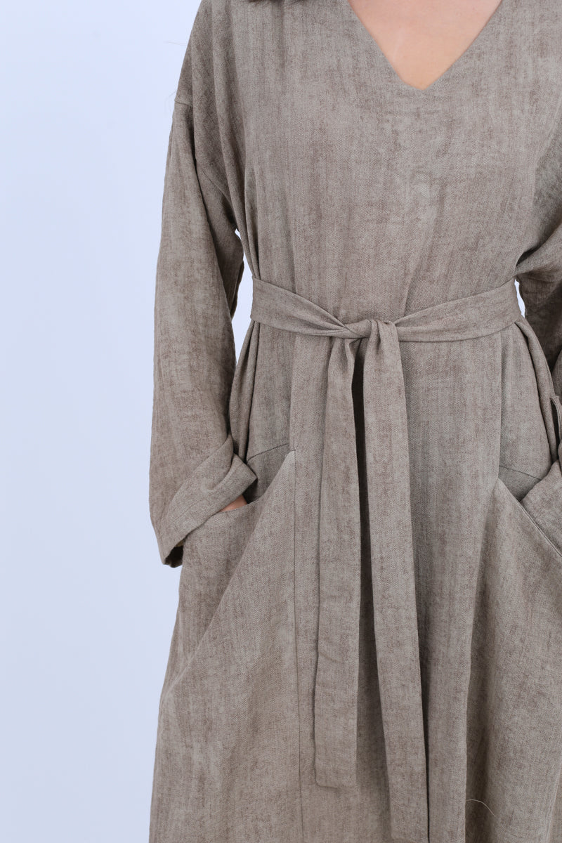 Dress With Two Pockets With Belt