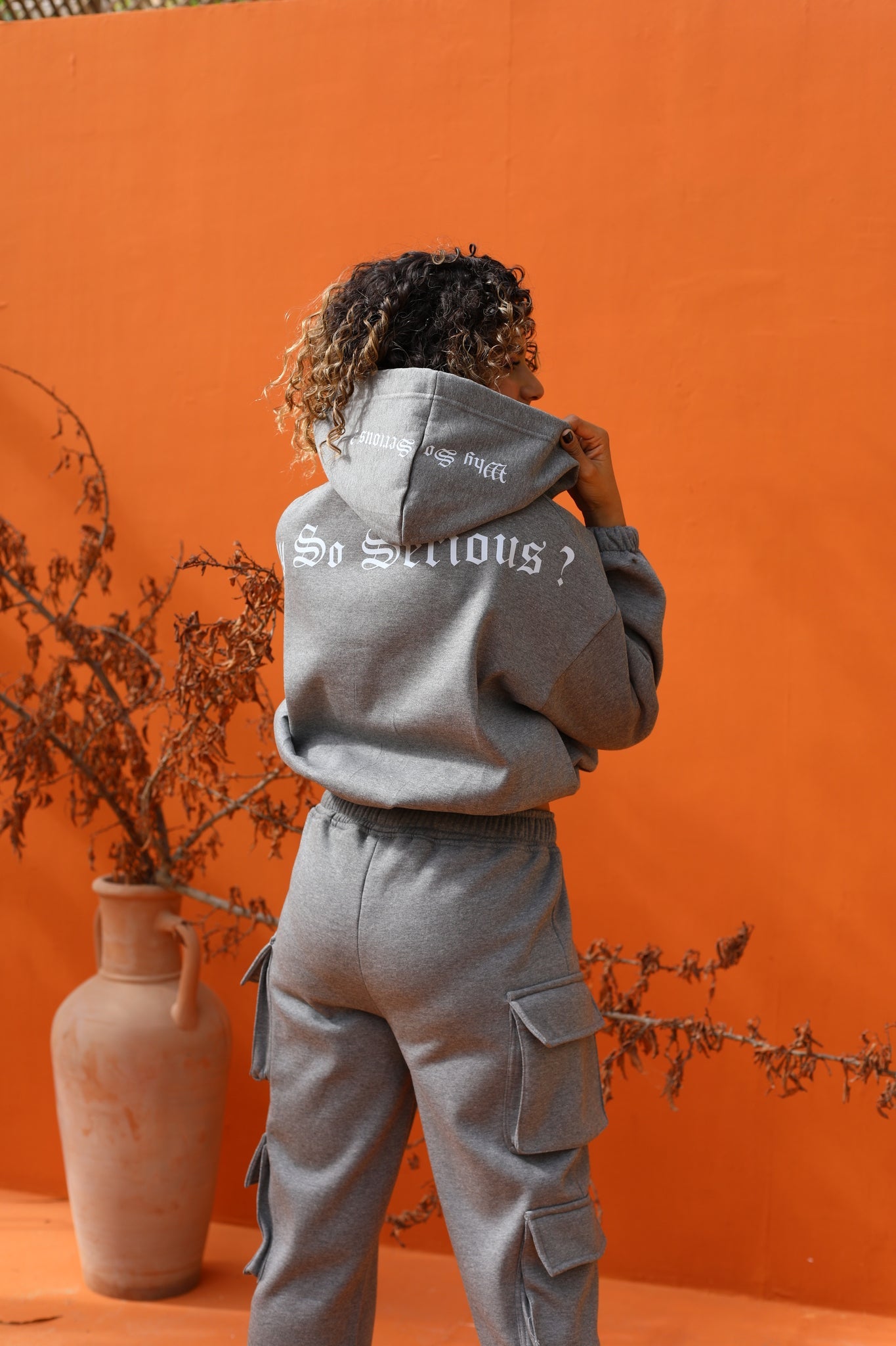 لماذا كل هذا الجد؟ هودي خريف وشتاء 2019