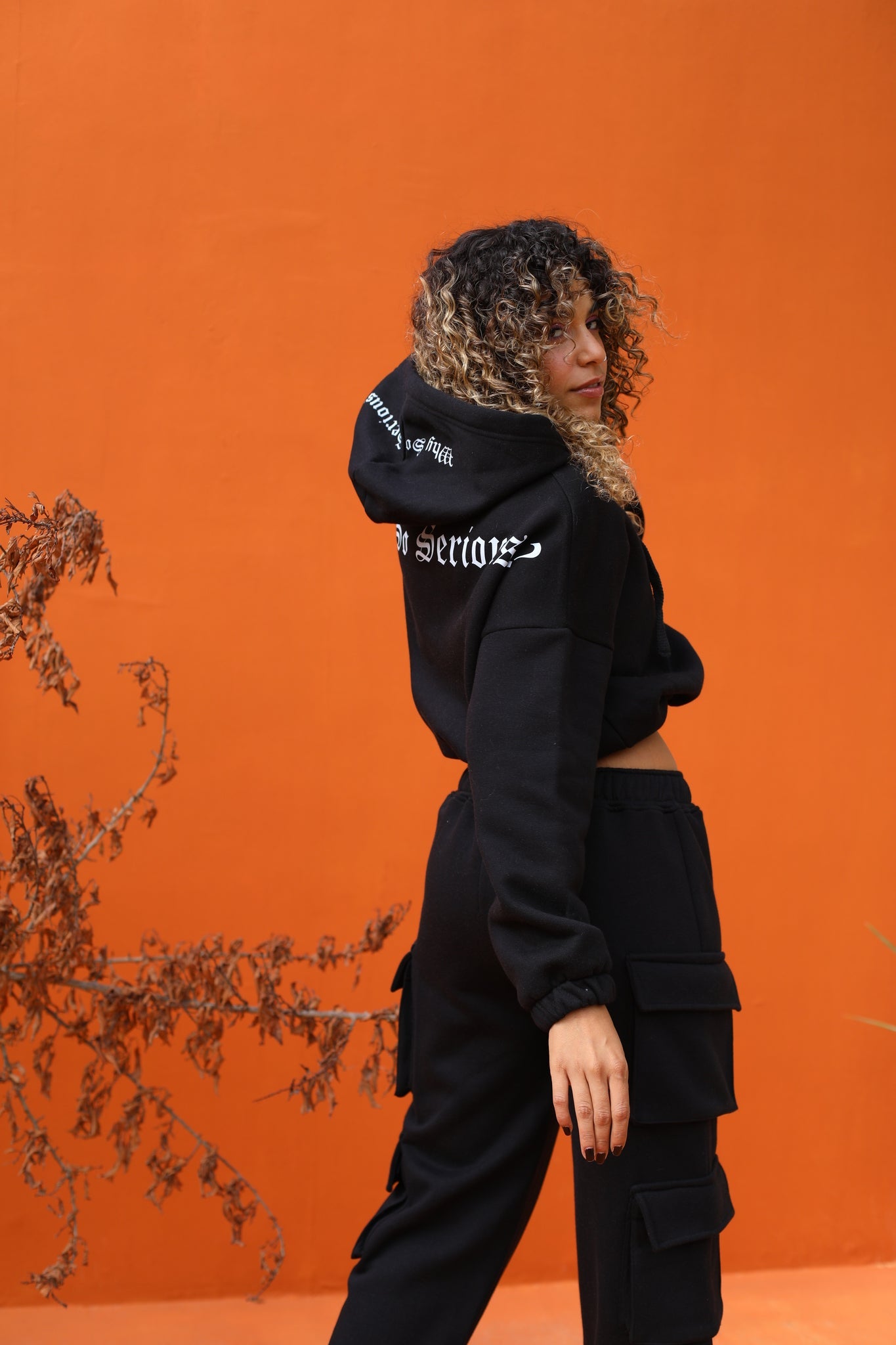 لماذا كل هذا الجد؟ هودي خريف وشتاء 2019